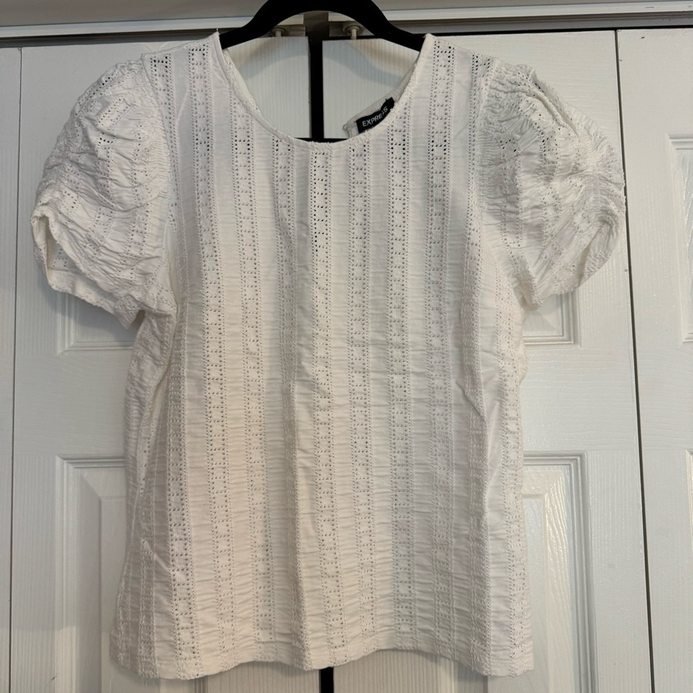 Express puff sleeve top
